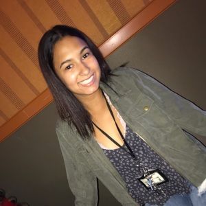 Meet your Posher, Simone